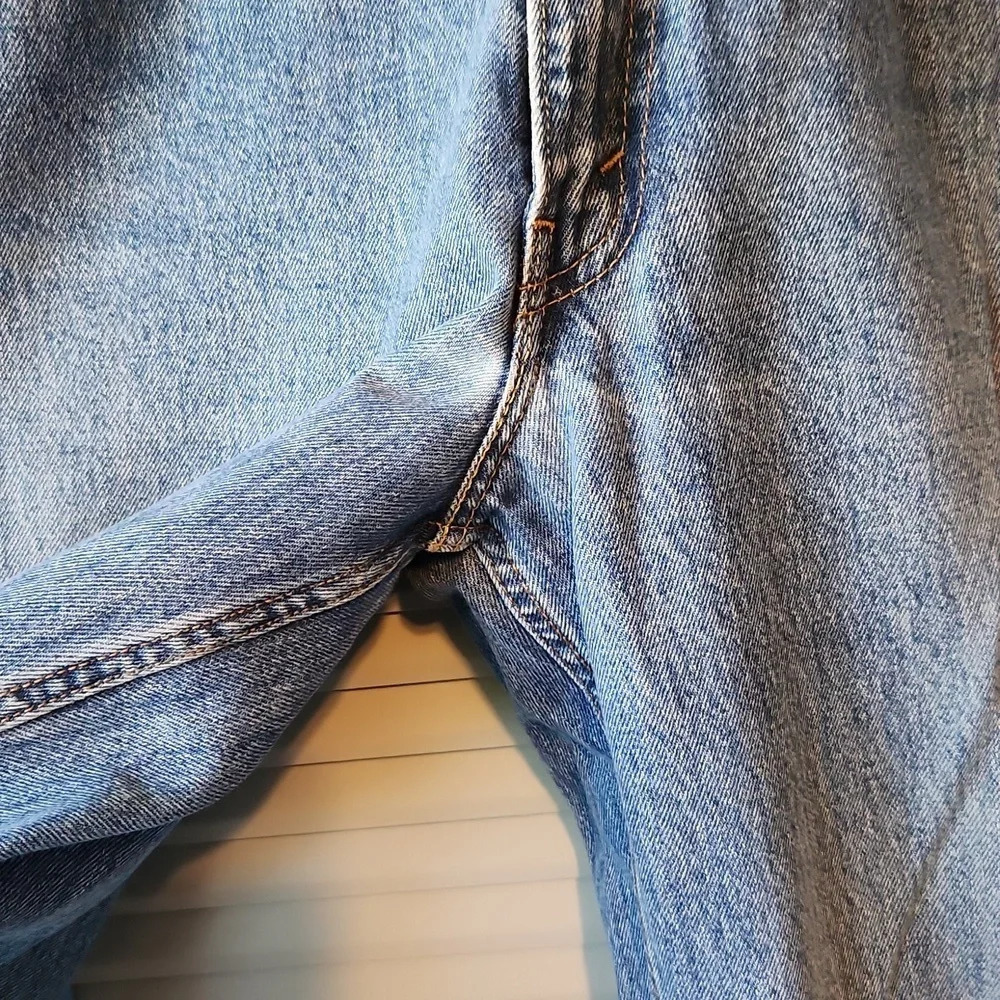 Signature by Levi Strauss Light Blue Jeans - Picture 4 of 13